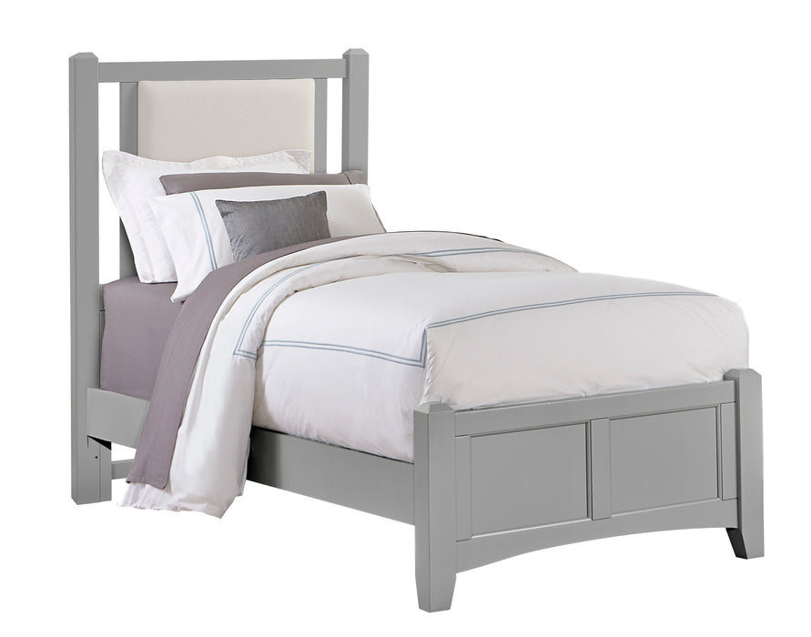 Bonanza - Pebble Gray Upholstered Bed With Mansion Footboard