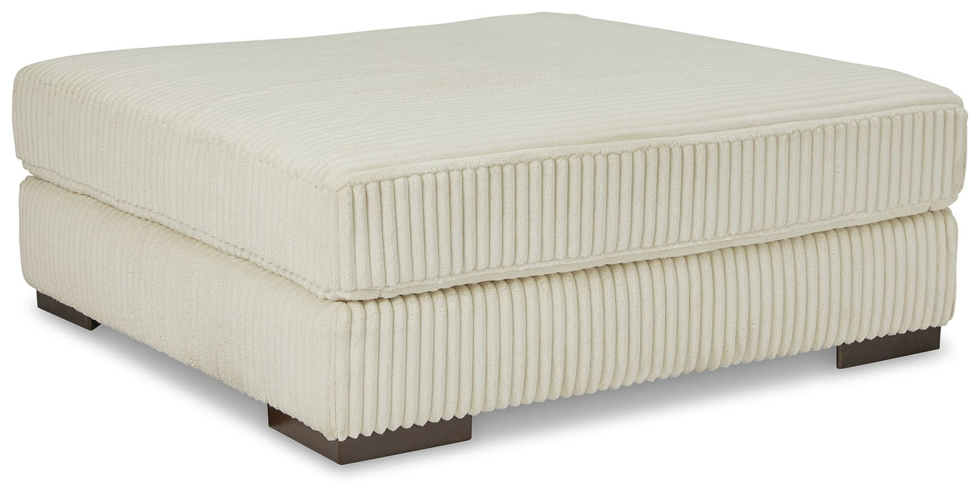 Lindyn - Oversized Accent Ottoman