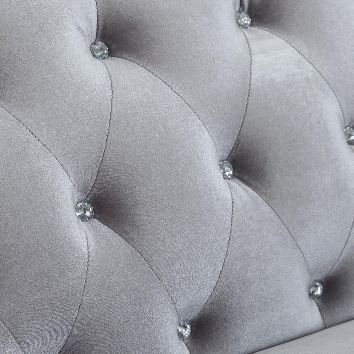 Frostine - Button Tufted Loveseat - Silver