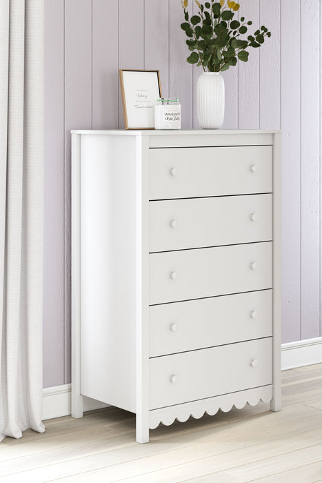 Hallityn - White - Five Drawer Chest